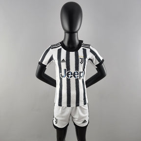 Conjunto Infantil Juventus 2022/23 - Home - ResPeita Sports