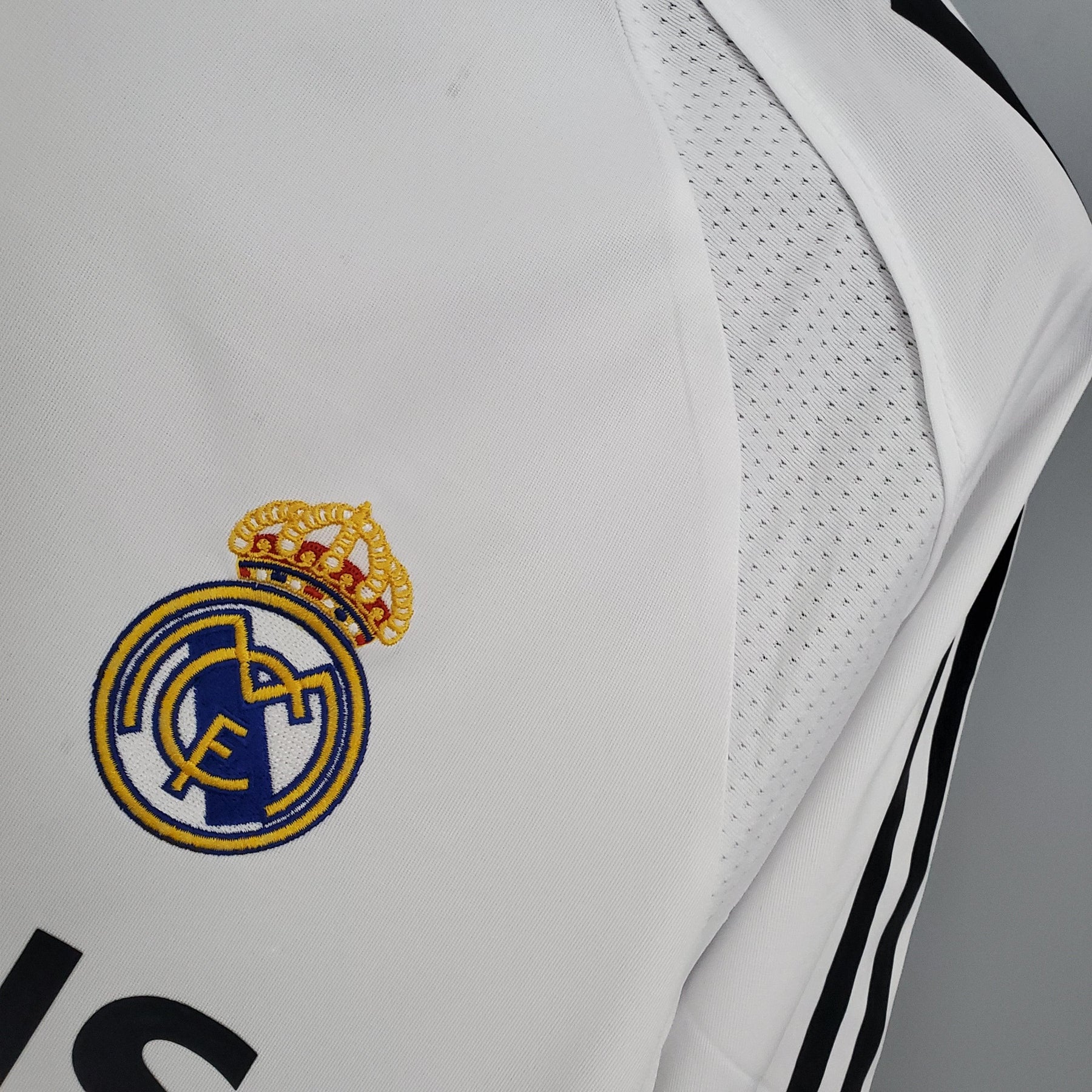 Camisa Retrô Real Madrid 2005/06 Home - ResPeita Sports