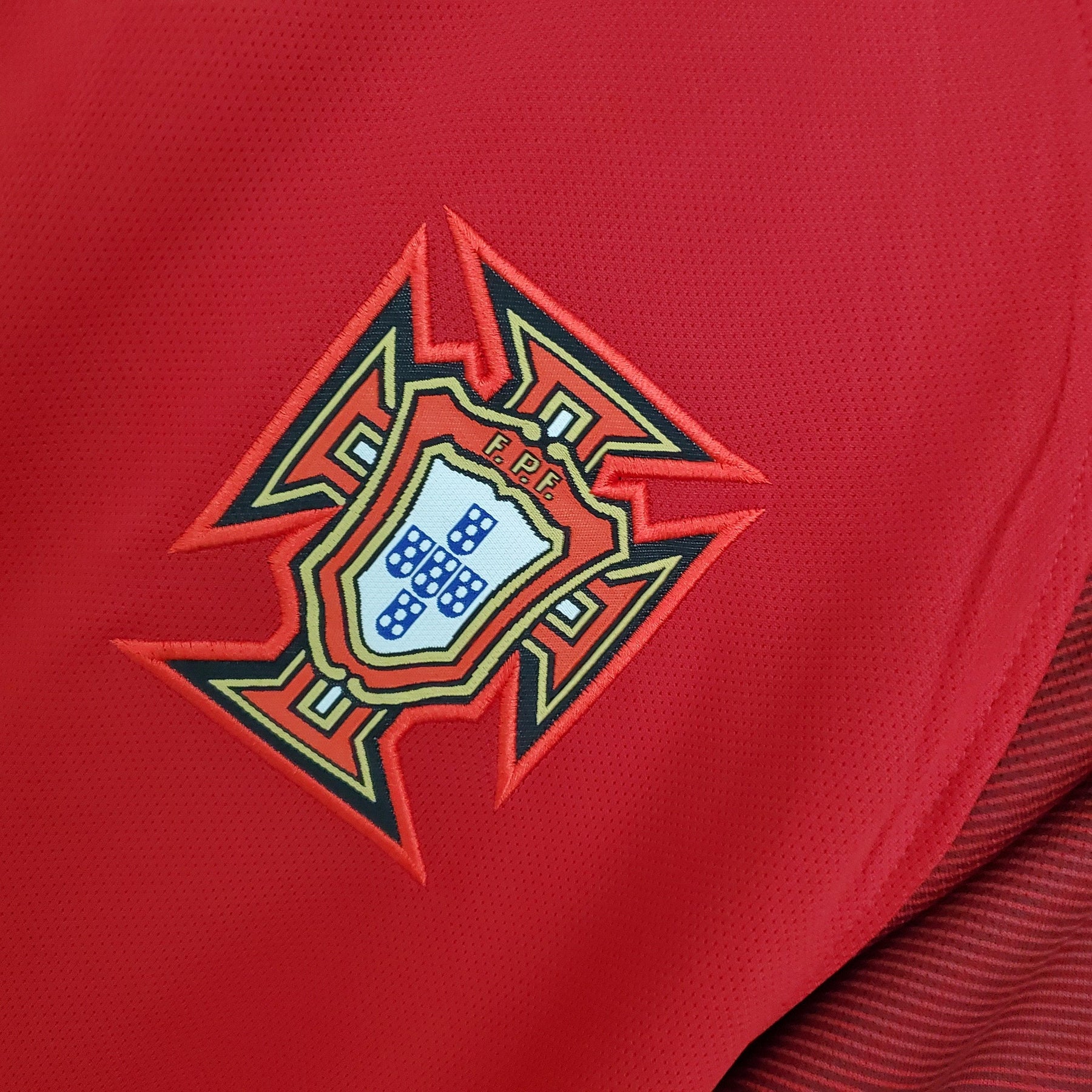 Camisa Retrô Seleção Portugal 2016/16 Home - ResPeita Sports